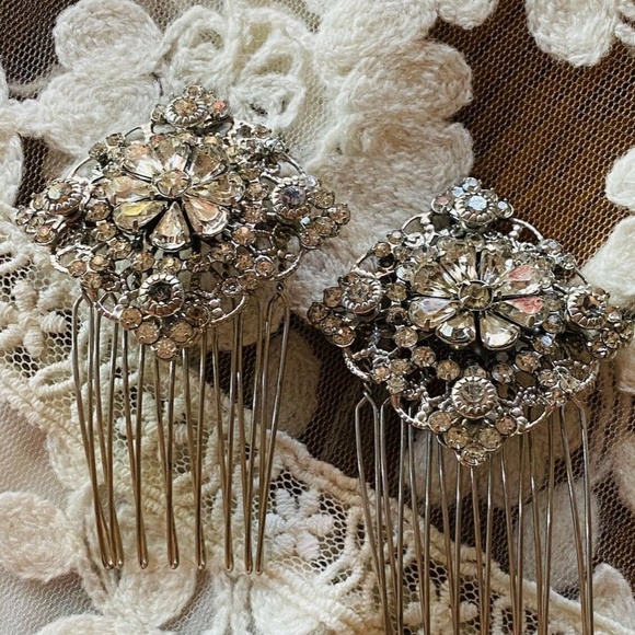 Erica Koesler -  Pair of Rhinestone bridal combs - Picture 1 of 6